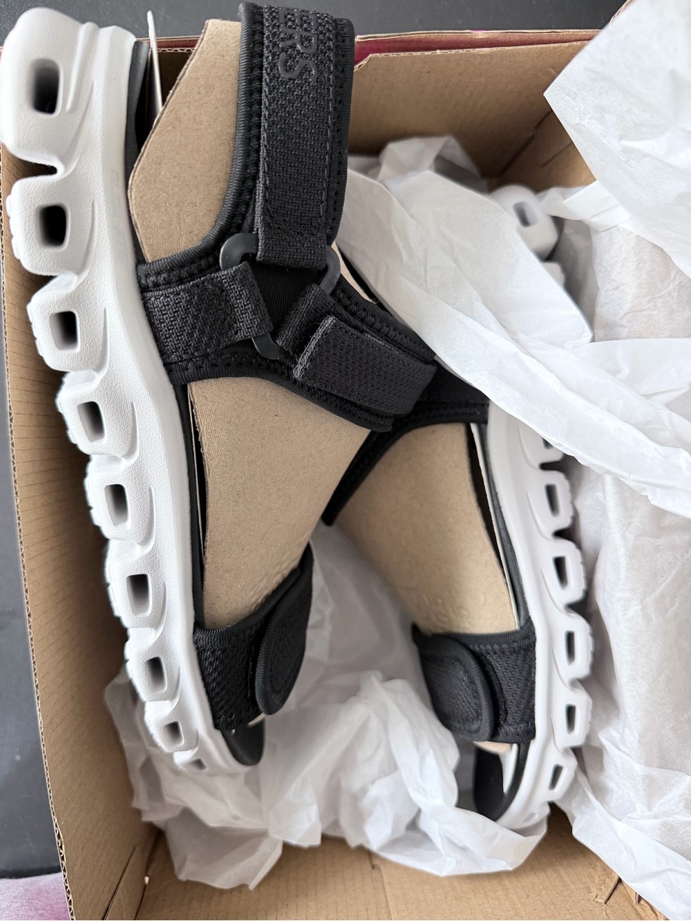 Skechers Black and White Glide-Step Platform Sport Sandals - Picture 3 of 5